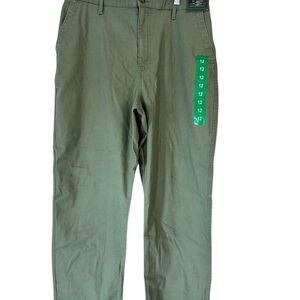 G.H. Bass & Co. Women's Olive Green Straight Leg Pants